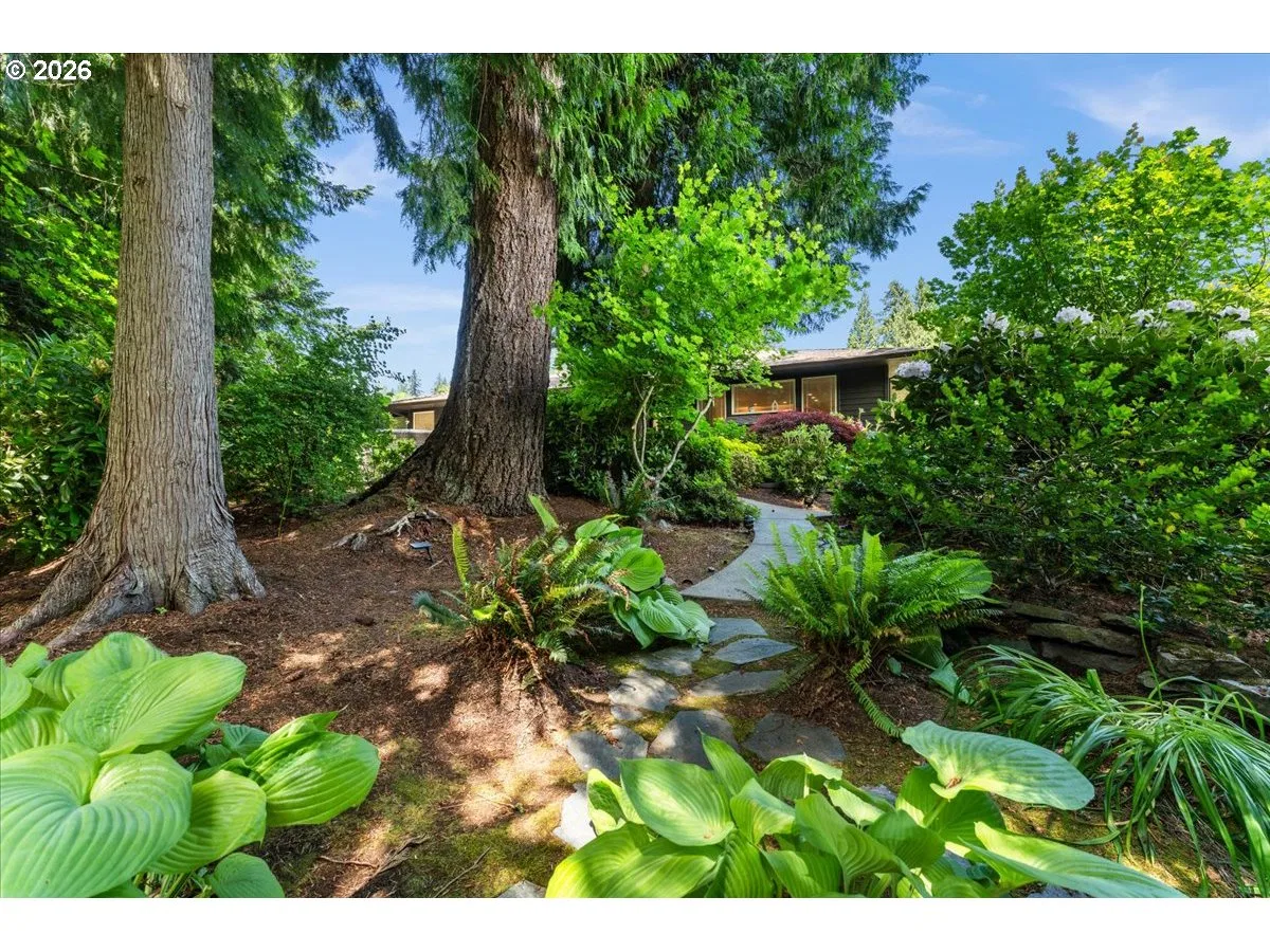 260 SE Avondale Way, Gresham, OR 97080 — photograph 35