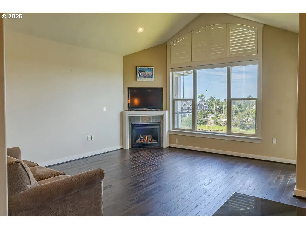 1000 N Holladay Dr 408, Seaside, OR 97138 — photograph 6