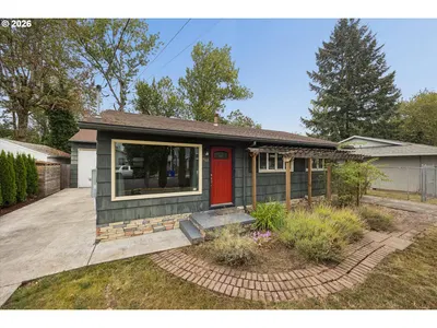 Home at 7568 N Gilbert Ave, Portland, OR 97203
