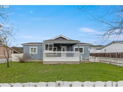 Home at 201 Heavenly Ct, Sutherlin, OR 97479