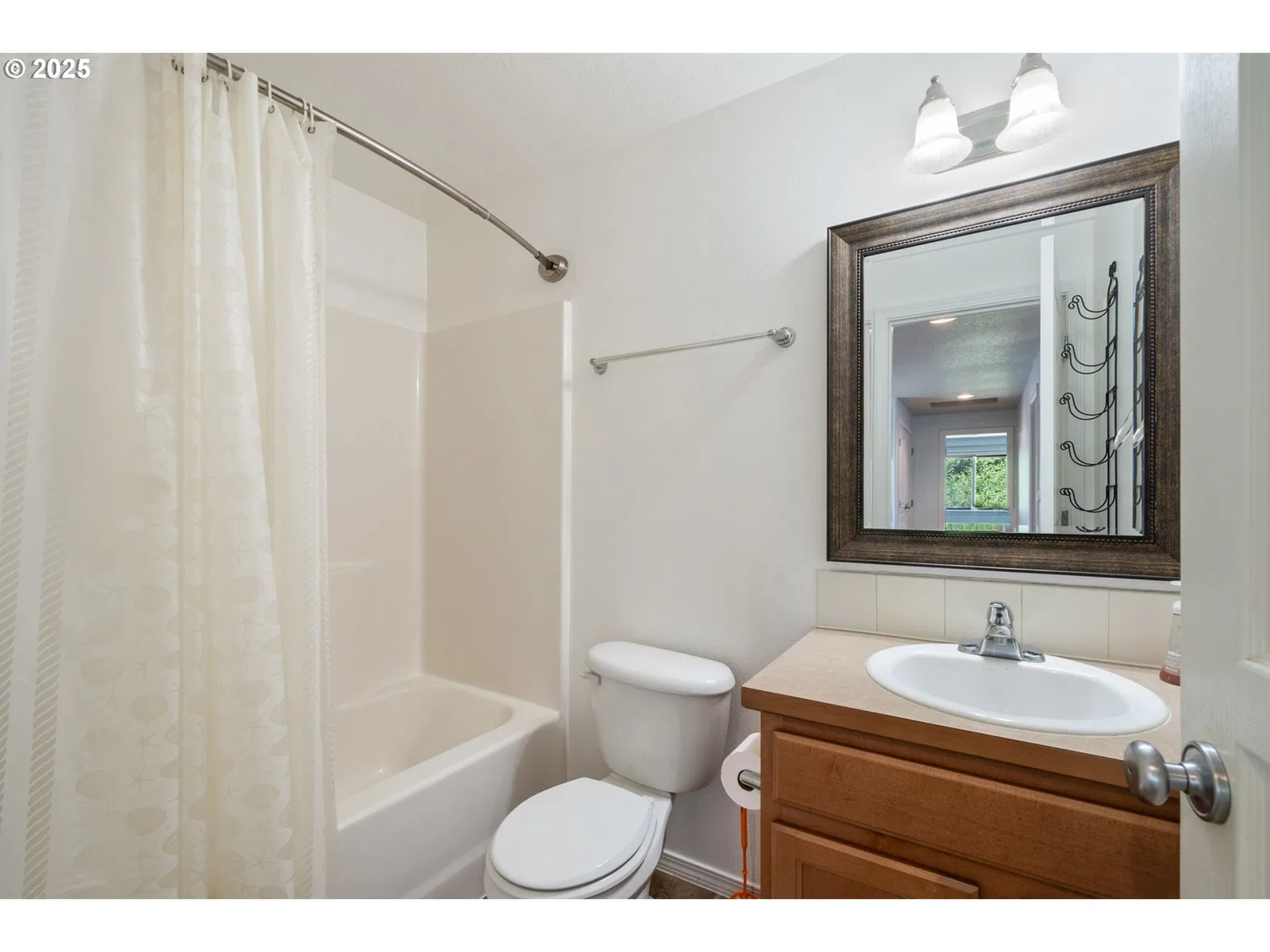 8465 S Hollyhock St, Rockaway Beach, OR 97136 — photograph 23