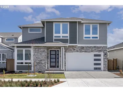 Home at 15208 SE Towers Ter, Milwaukie, OR 97267