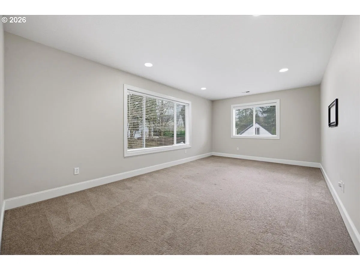 12647 SW 21st Ct, Lake Oswego, OR 97035 — photograph 36