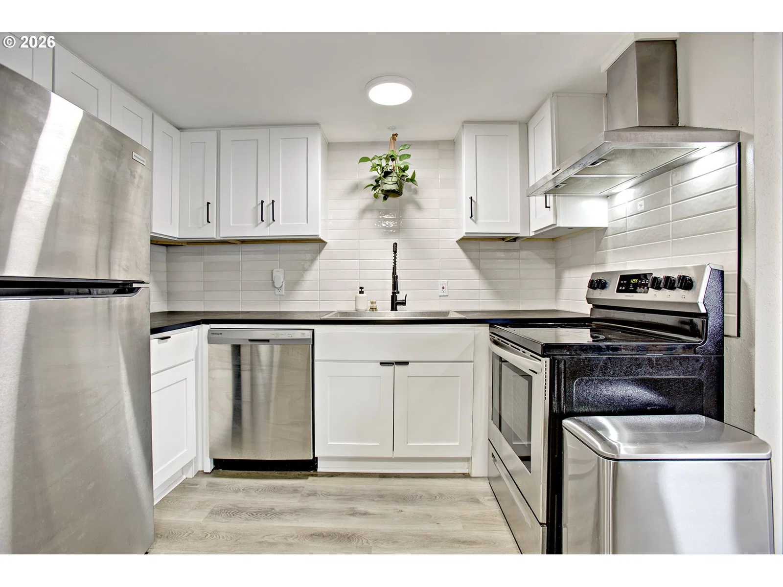 8425 N Swenson St, Portland, OR 97203 — photograph 15