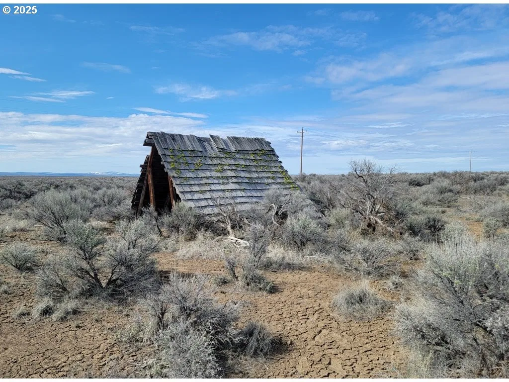 01200 Campbell Rd., Christmas Valley, OR 97641 — photograph 11