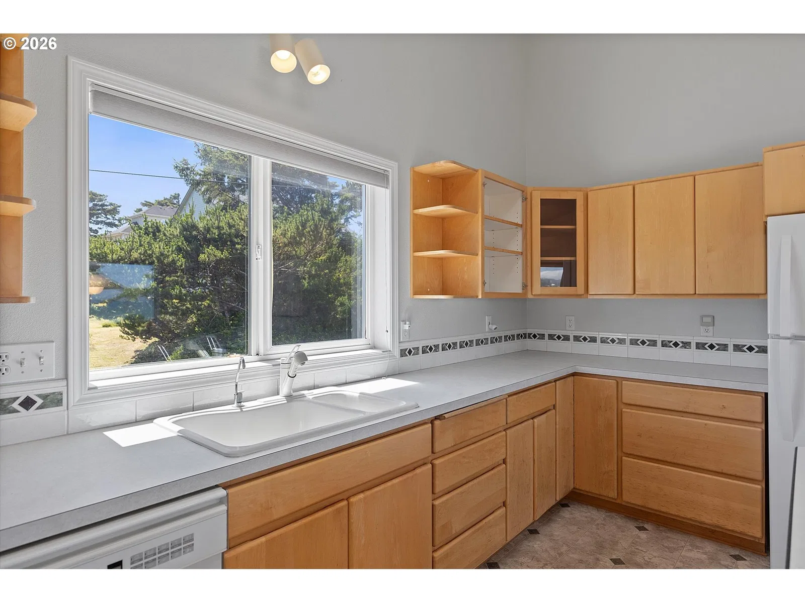 935 SW 7th St, Lincoln City, OR 97367 — photograph 16