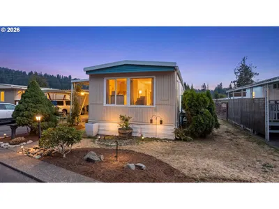 Home at 205 S 54th St 12, Springfield, OR 97478