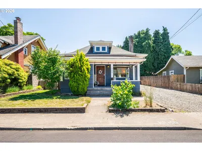 Home at 709 W Fourth Plain Blvd, Vancouver, Wa 98660