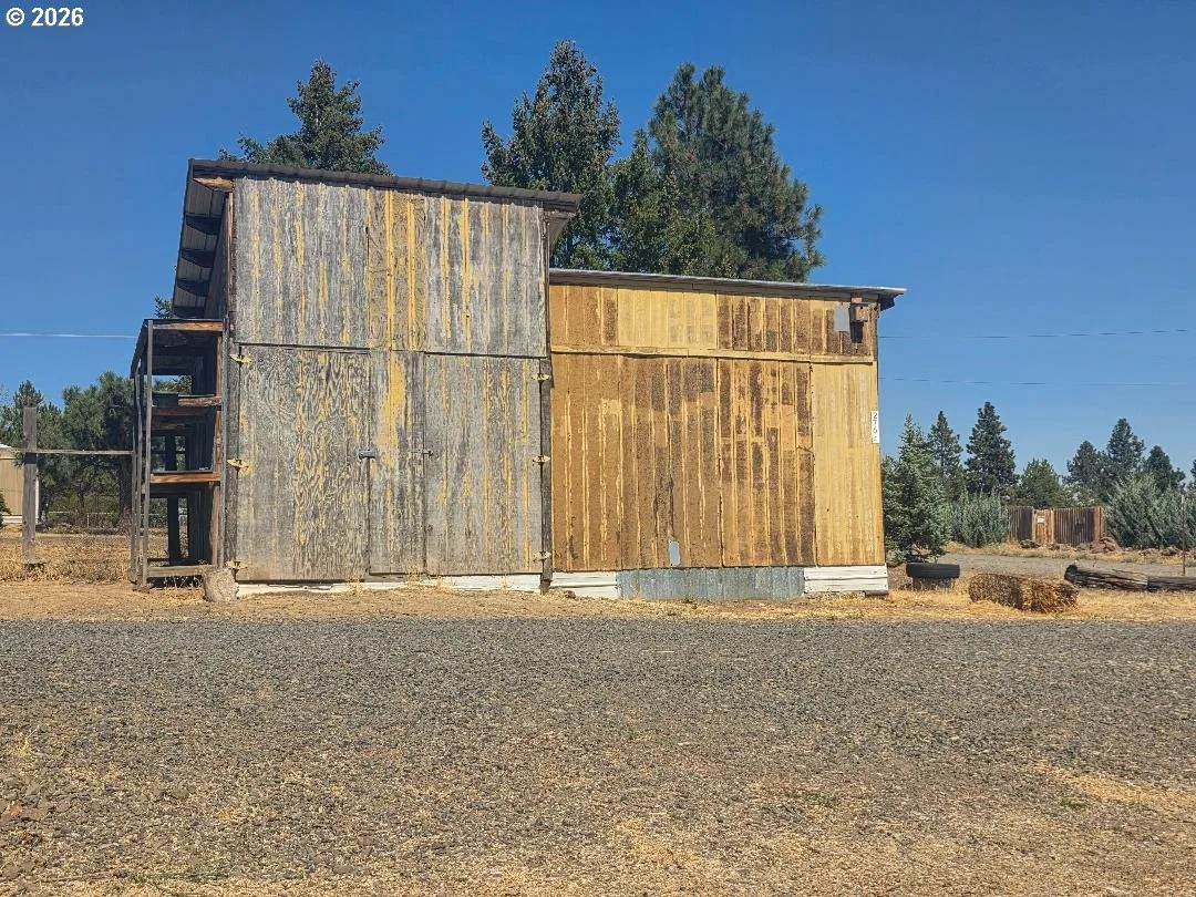 276 S Molly Ann Rd, Tygh Valley, OR 97063 — photograph 37