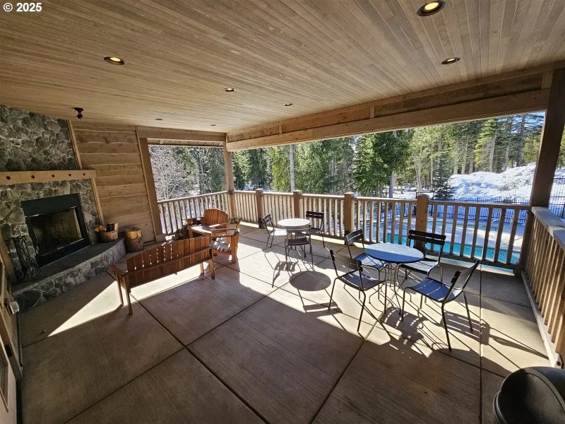 31254 E Collins Lake Rd 22, Government Camp, OR 97028 — photograph 37