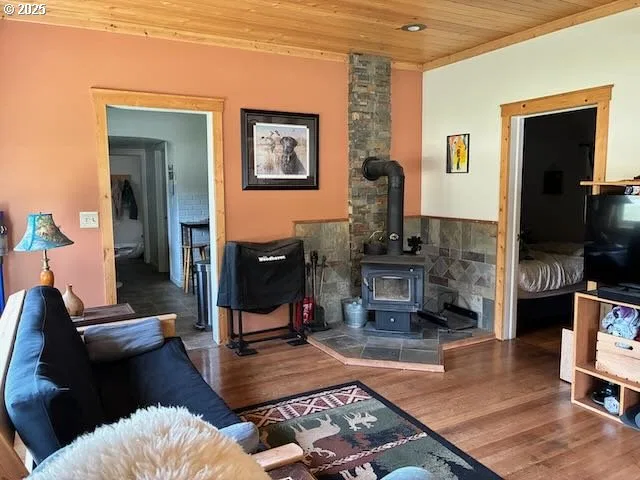 107 W 4th St, Wallowa, OR 97885 — photograph 11