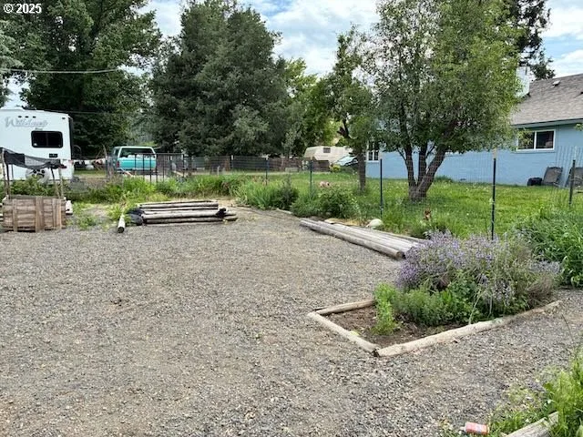 107 W 4th St, Wallowa, OR 97885 — photograph 38
