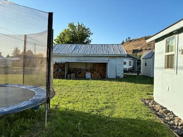 107 W 4th St, Wallowa, OR 97885 — photograph 33