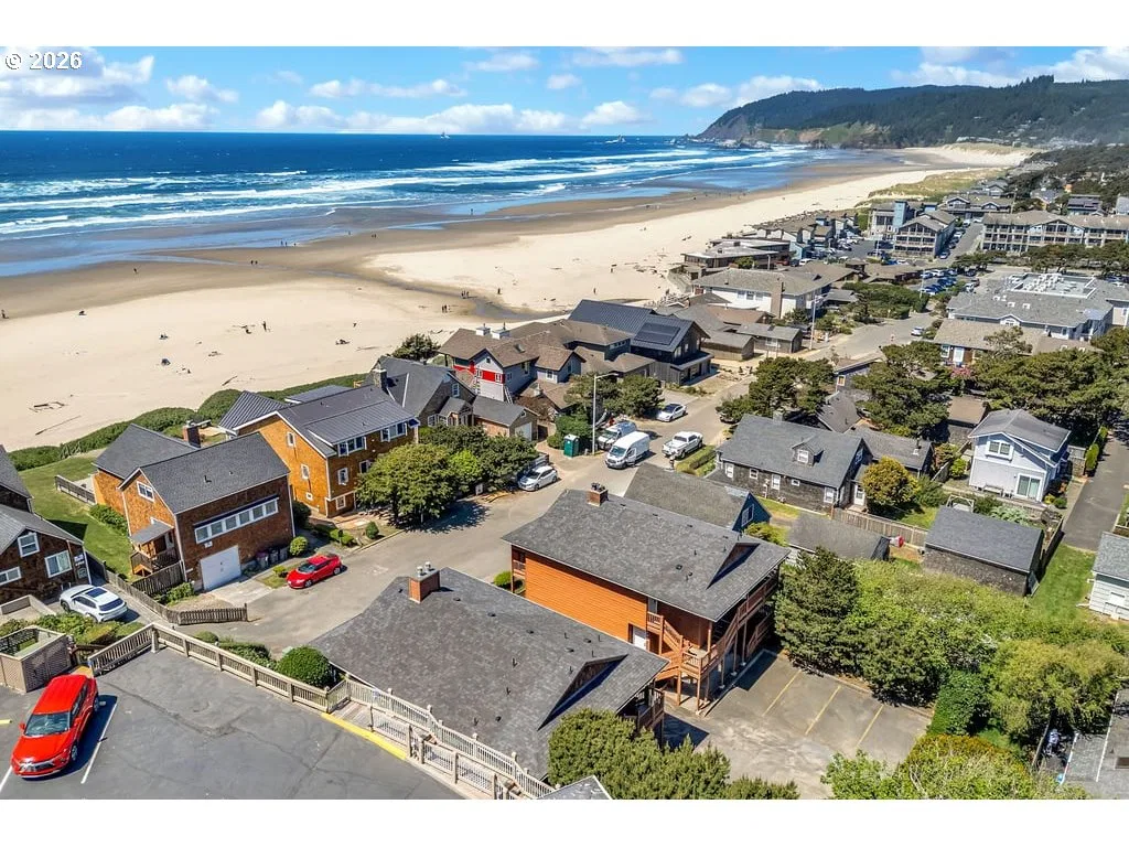 1379 Pacific Ave, Cannon Beach, OR 97110 — photograph 6
