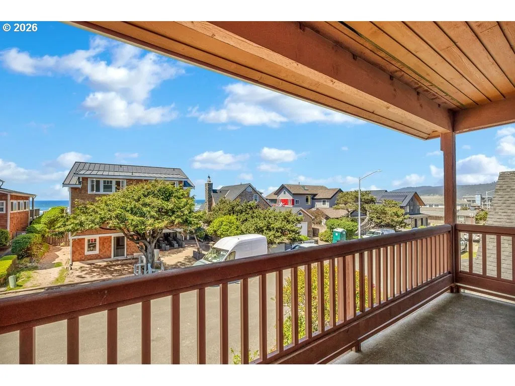 1379 Pacific Ave, Cannon Beach, OR 97110 — photograph 17