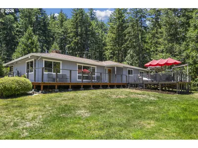 Home at 371 Standley Rd, Glide, OR 97443