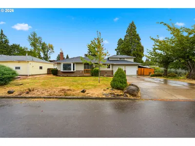 Home at 5130 7th Ave, Keizer, OR 97303