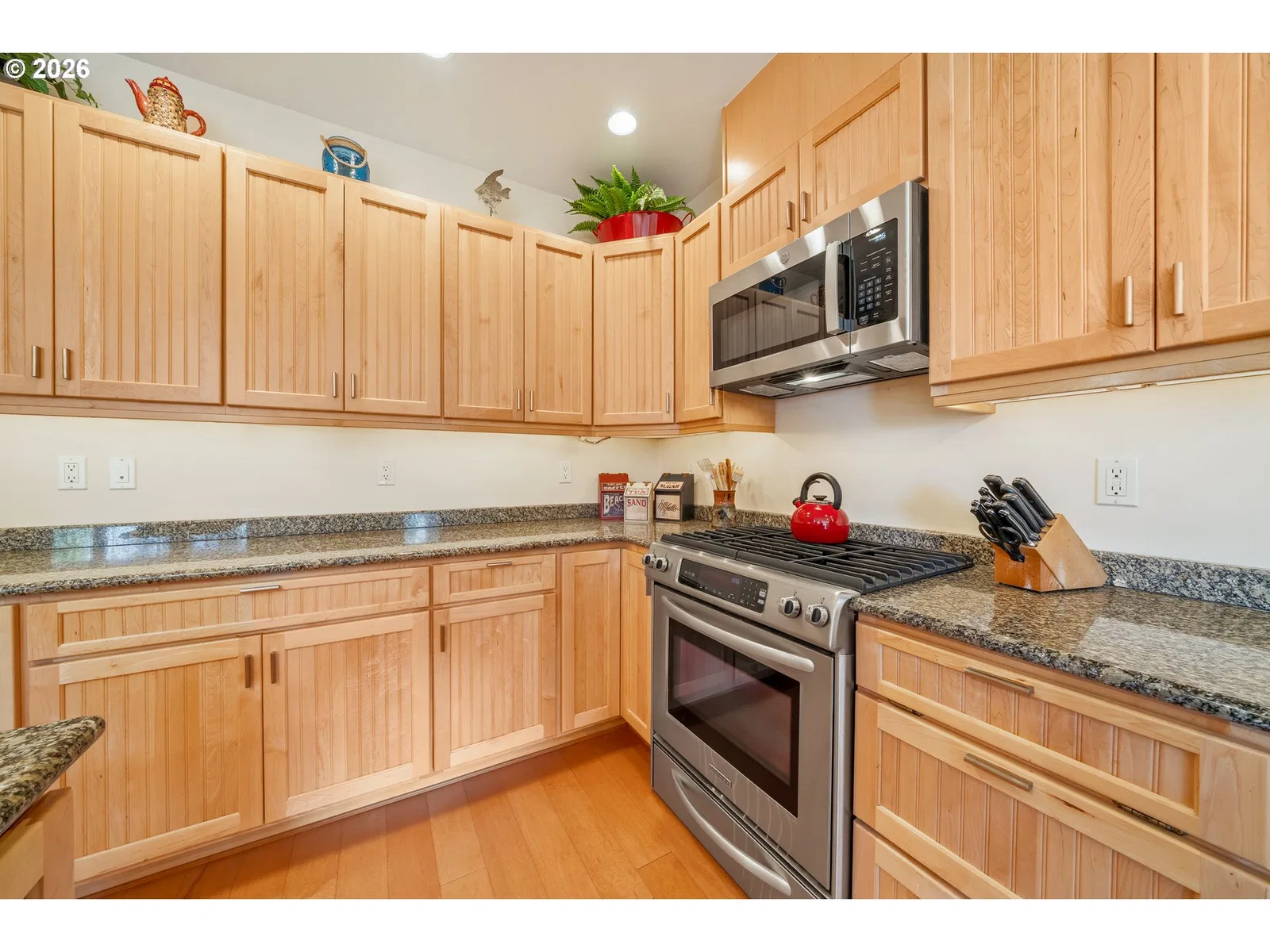 123 S Hemlock St 203, Cannon Beach, OR 97110 — photograph 13