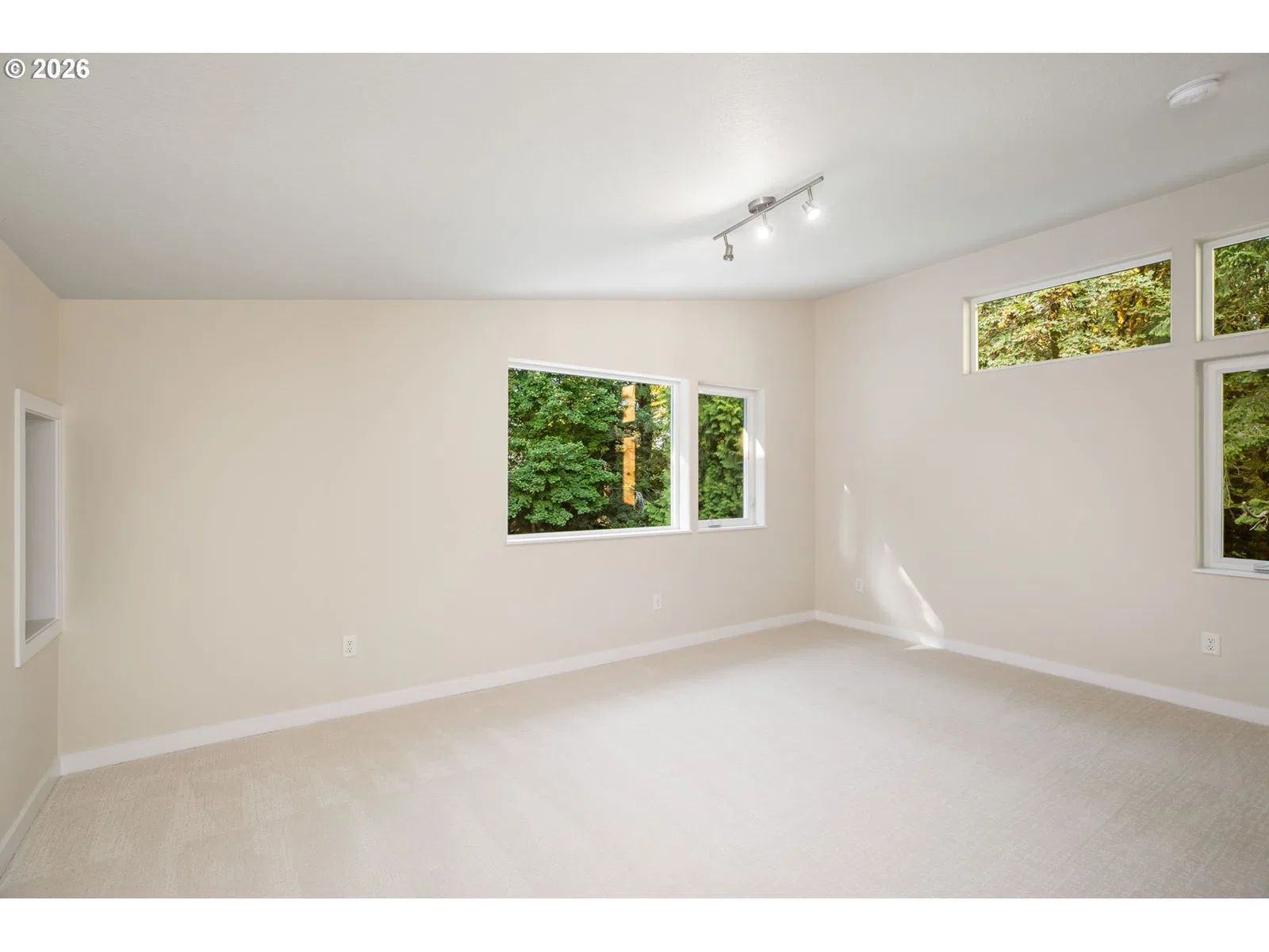 9342 NW Skyline Blvd, Portland, OR 97231 — photograph 34