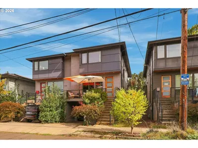 Home at 3918 SE 34th Ave, Portland, OR 97202