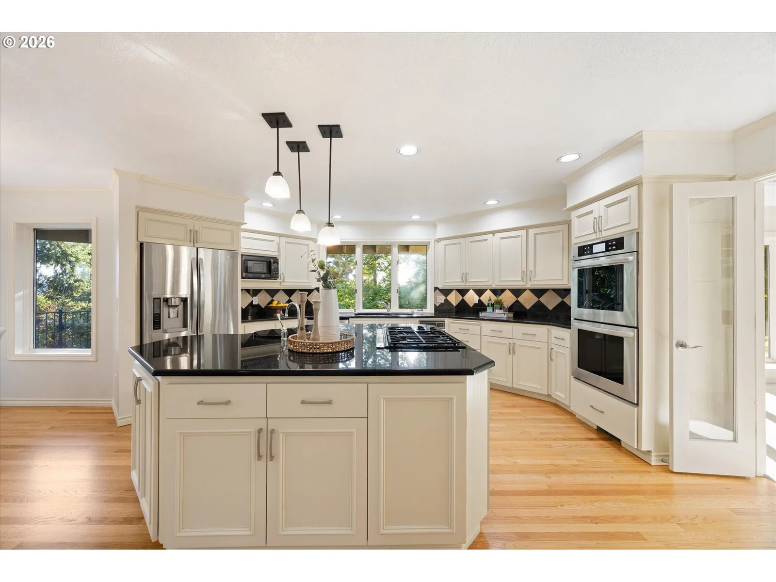 18520 Delenka Ln, Lake Oswego, OR 97034 — photograph 13