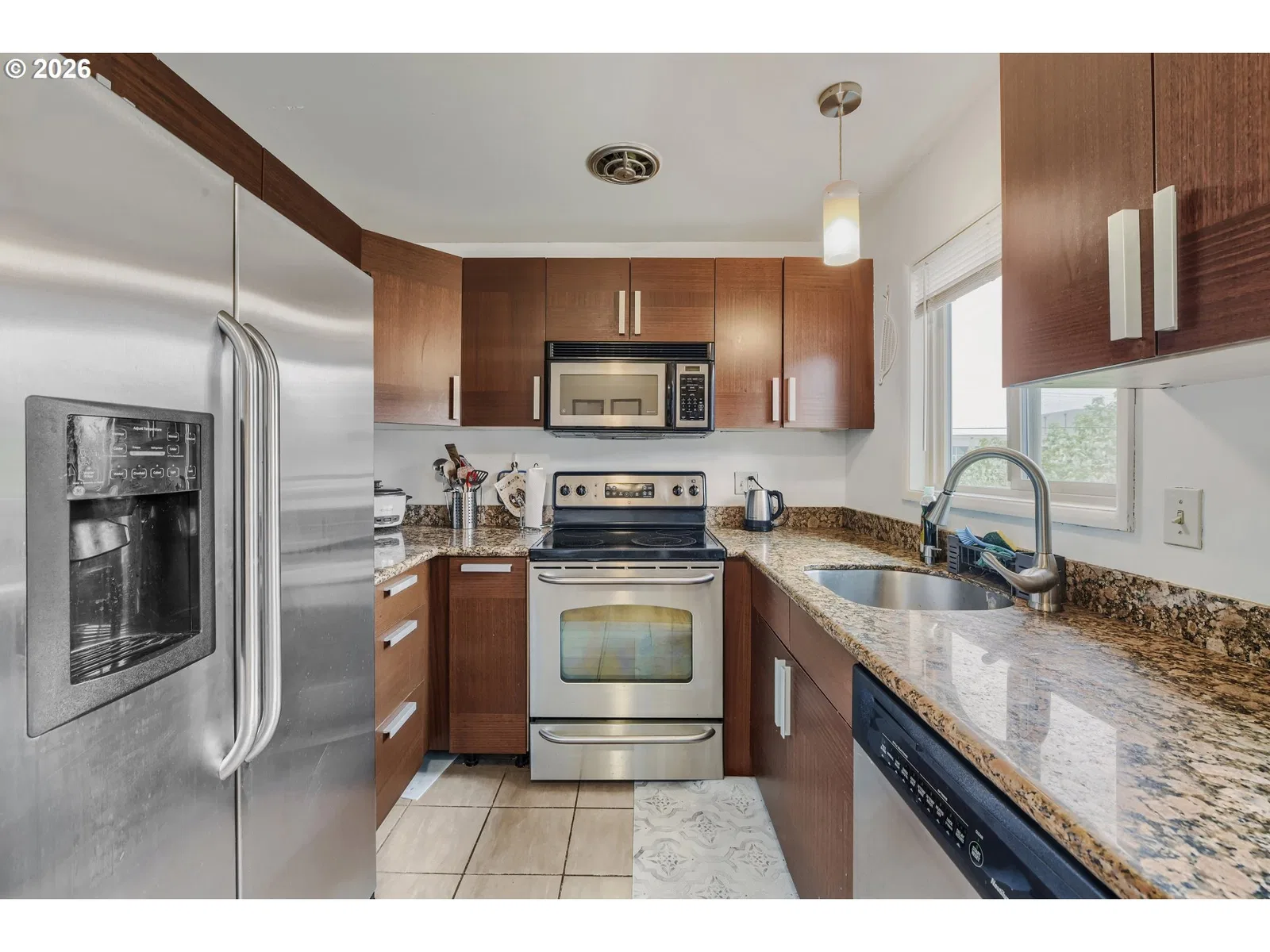908 SW Gaines St 24, Portland, OR 97239 — photograph 7