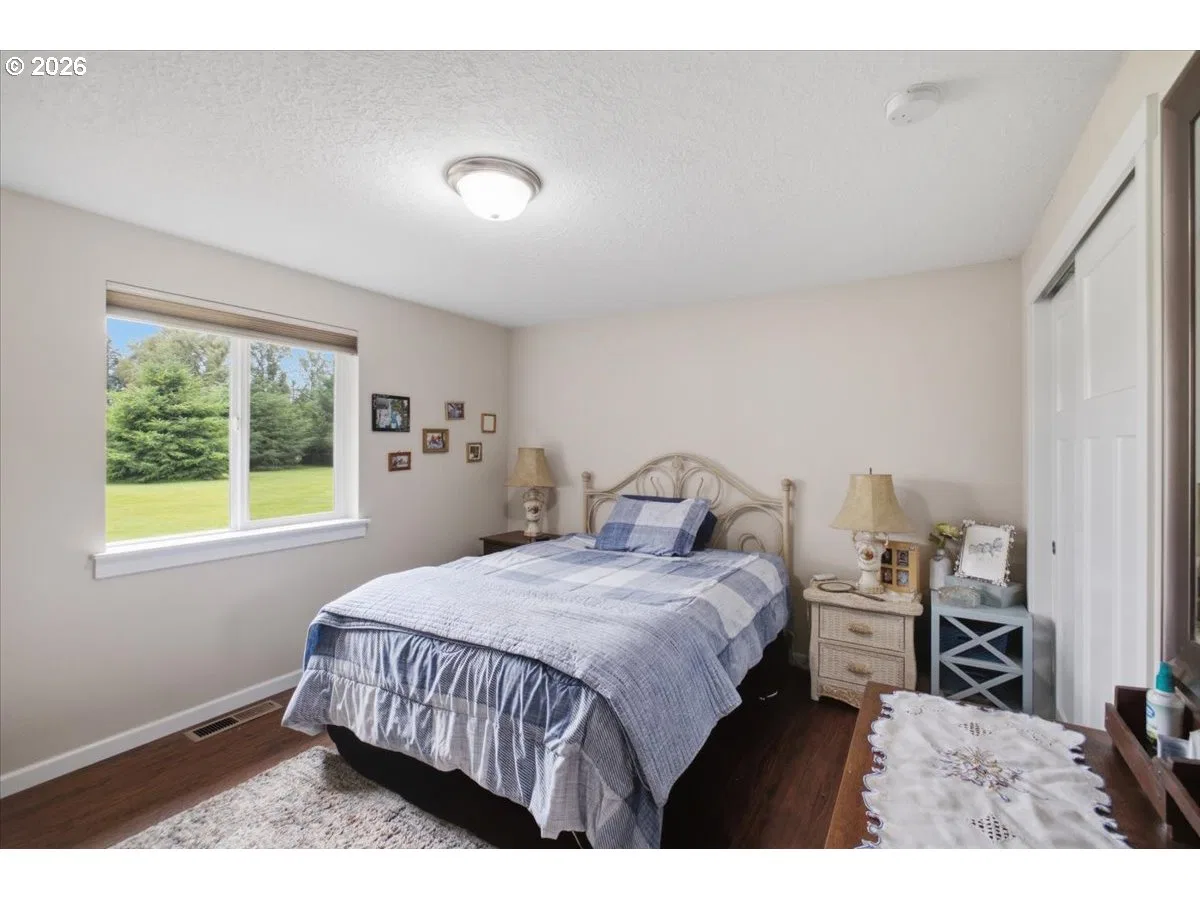 38712 River Dr, Lebanon, OR 97355 — photograph 18