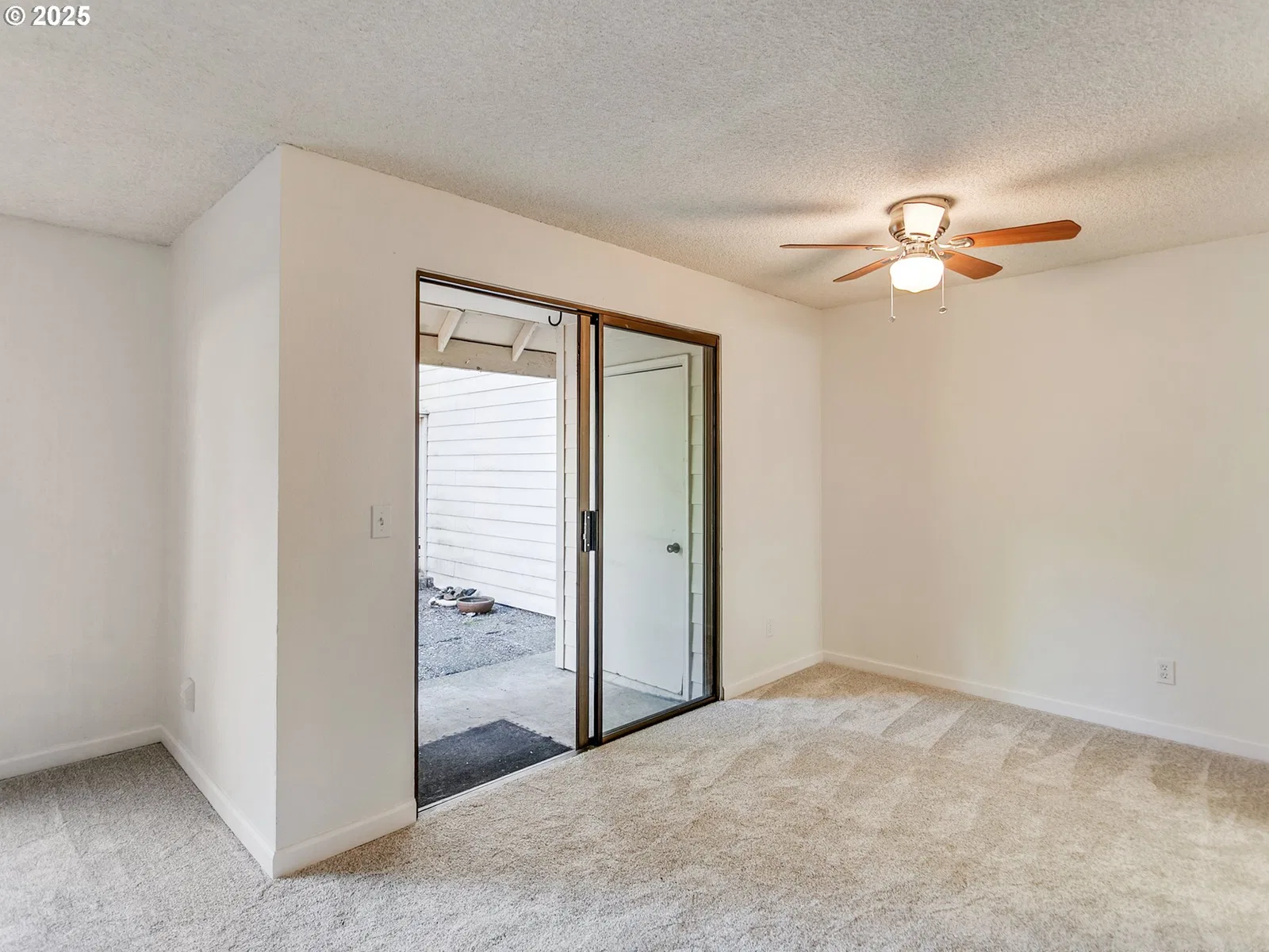 361 NE Village Squire Ave 4, Gresham, OR 97030 — photograph 11