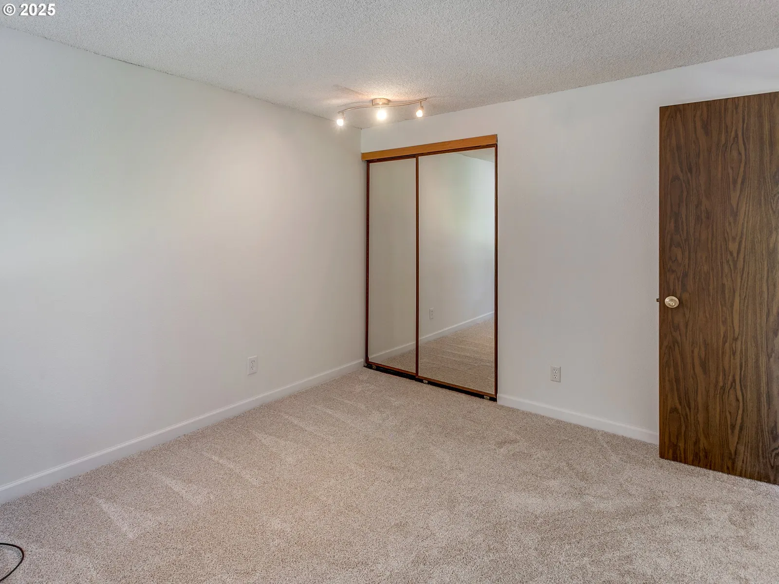 361 NE Village Squire Ave 4, Gresham, OR 97030 — photograph 32