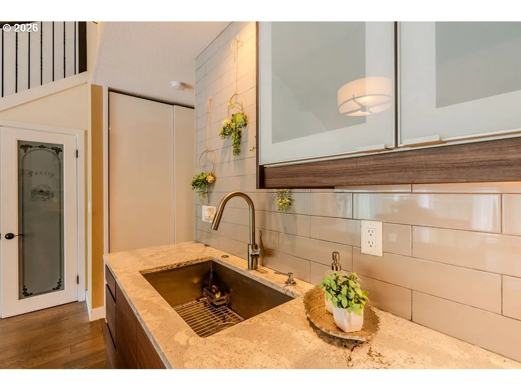 4 Touchstone 146, Lake Oswego, OR 97035 — photograph 9