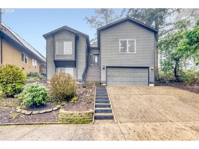 Home at 7642 SW 205th Ter, Beaverton, OR 97007