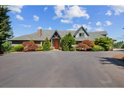 Home at 18885 NE Buena Vista Dr, Dundee, OR 97115