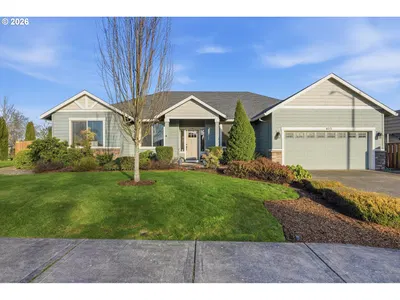 Home at 405 S Balm St, Yamhill, OR 97148