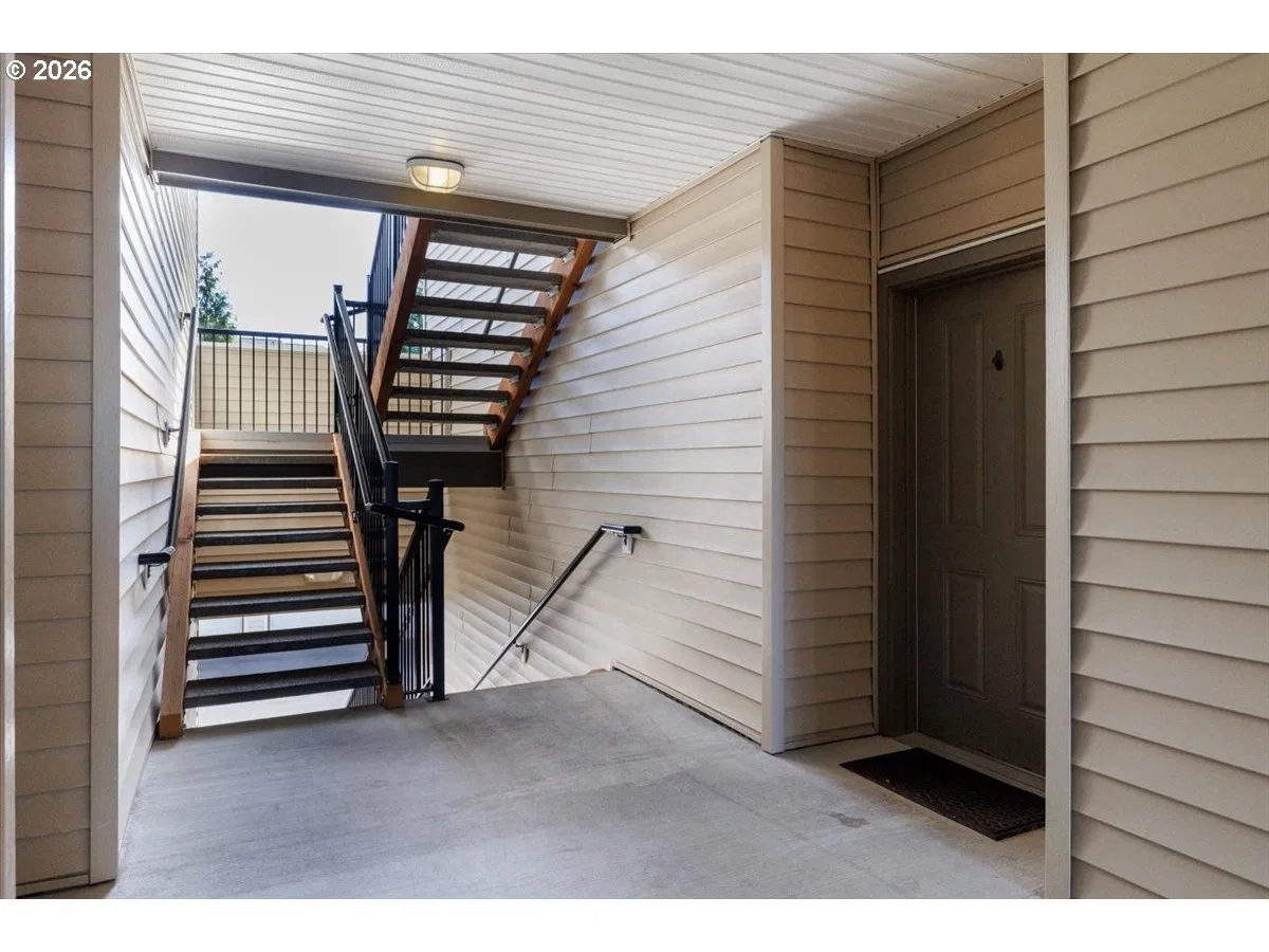 600 NW Lost Springs Ter 301, Portland, OR 97229 — photograph 6