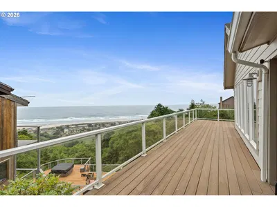 Home at 503 Kesterson Ct, Rockaway Beach, OR 97136