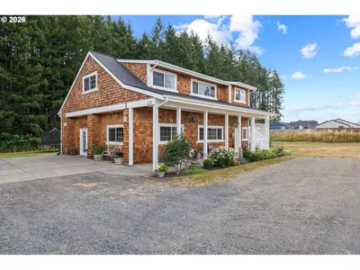 Home at 120 Kakela Rd, Winlock, Wa 98596