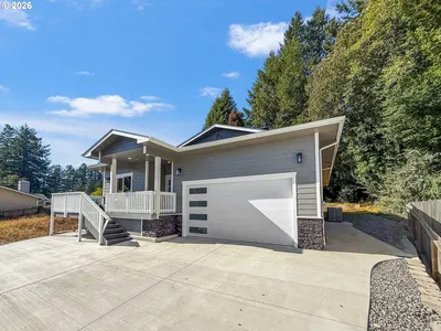 Home at 891 Joshua Ct, Brookings, OR 97415