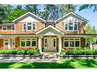 Home at 4105 Upper Dr, Lake Oswego, OR 97035
