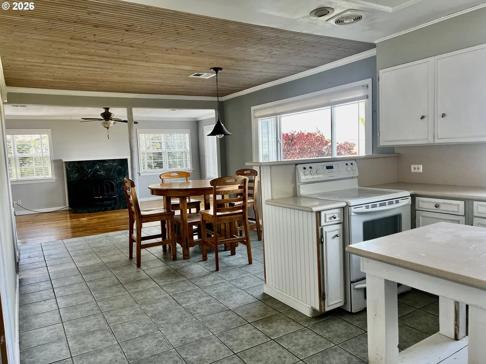 94251 2nd St, Gold Beach, OR 97444 — photograph 7