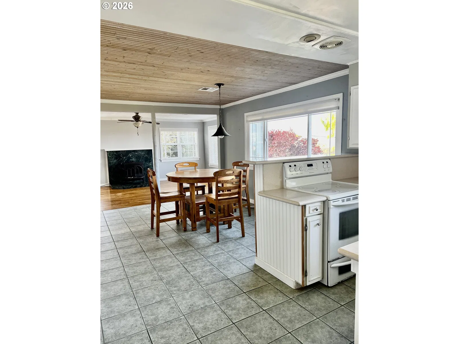 94251 2nd St, Gold Beach, OR 97444 — photograph 8