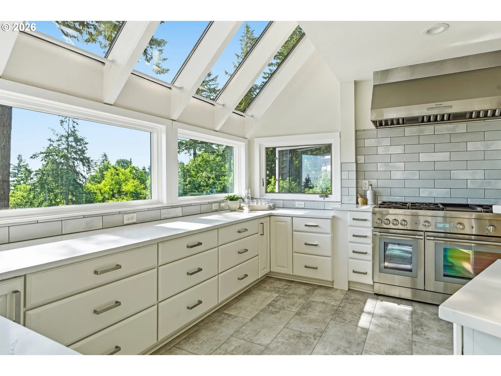 3046 SW Fairmount Blvd, Portland, OR 97239 — photograph 10