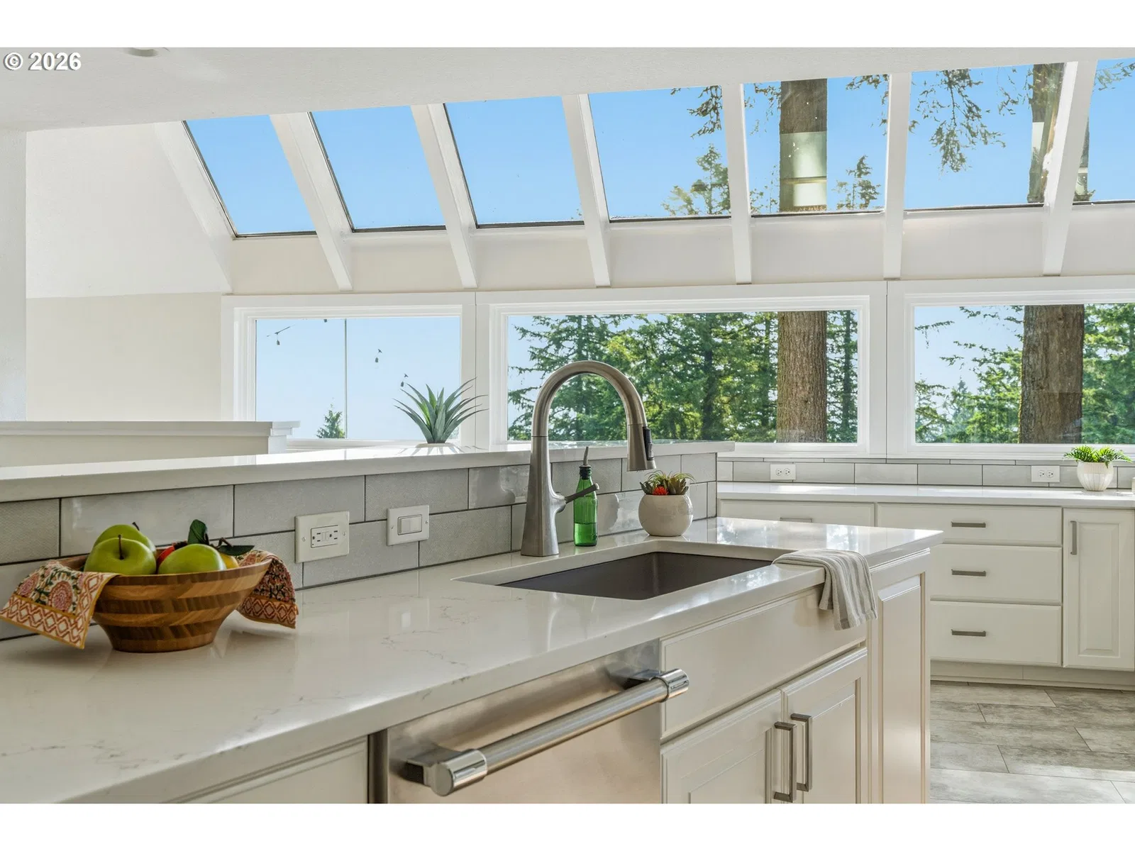 3046 SW Fairmount Blvd, Portland, OR 97239 — photograph 13