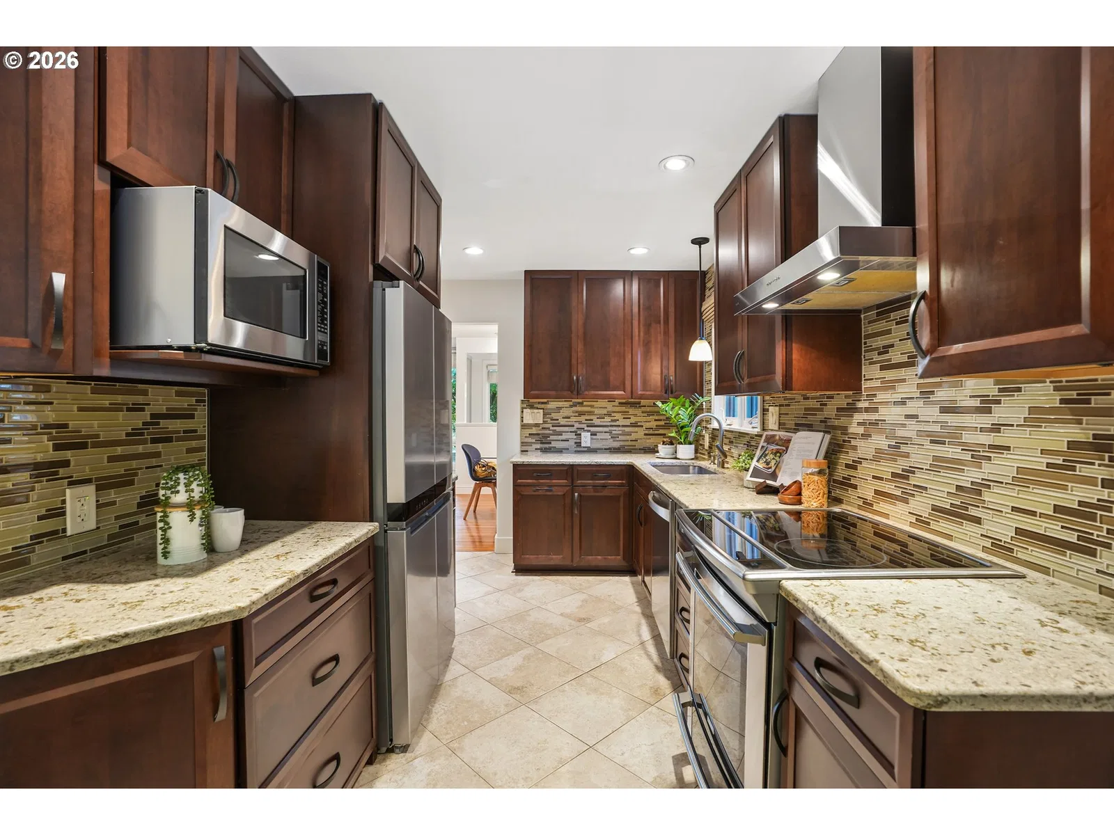 8115 SW Valley View Dr, Portland, OR 97225 — photograph 17
