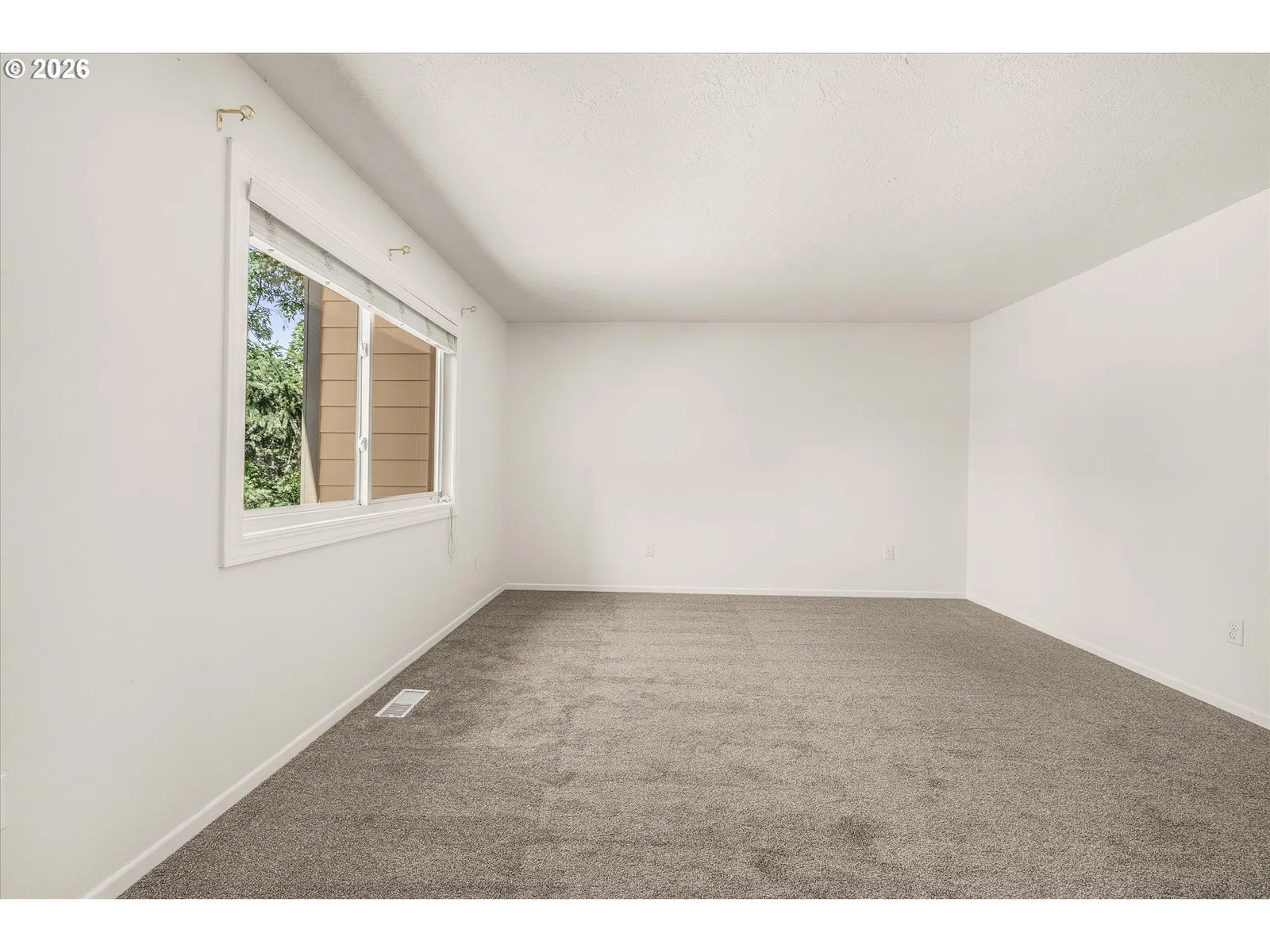 21888 SW Dakota Dr, Tualatin, OR 97062 — photograph 18
