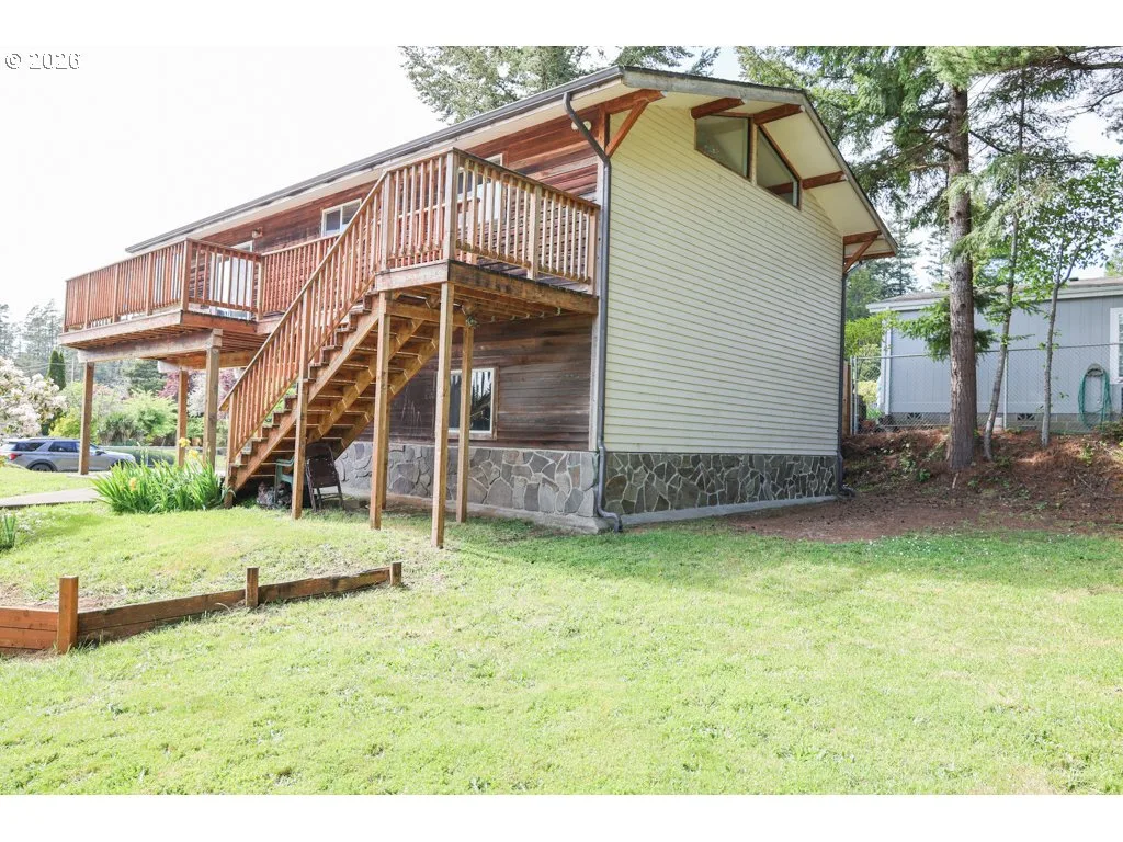 610 Tiara St, Lakeside, OR 97449 — photograph 27