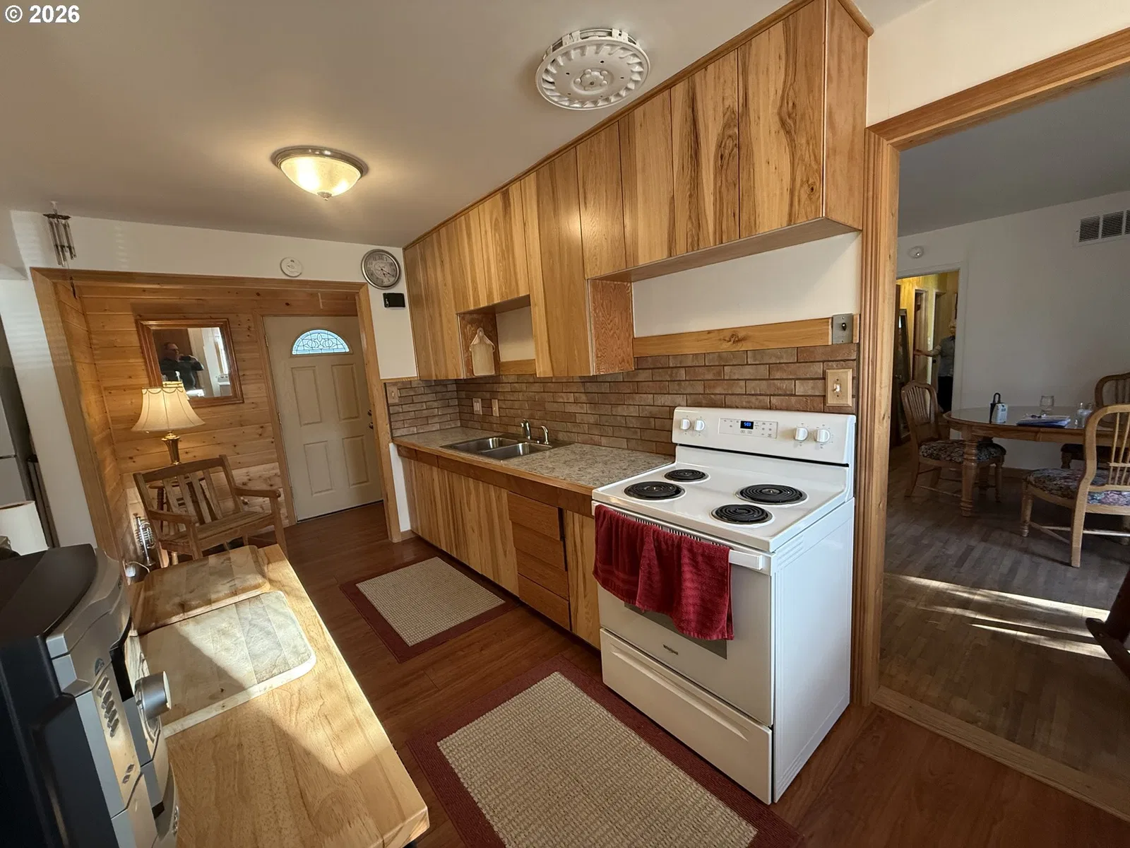 360 N 13th Ave, Elgin, OR 97827 — photograph 16