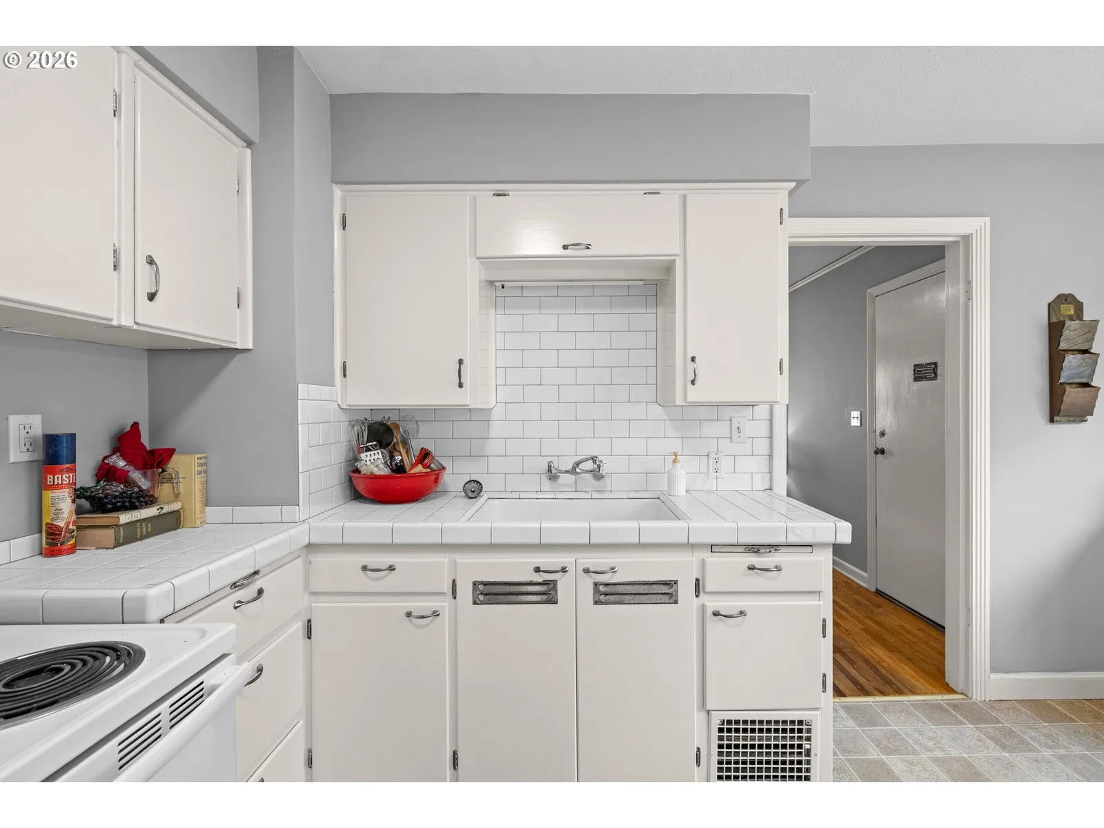 7206 SW 3rd Ave, Portland, OR 97219 — photograph 13