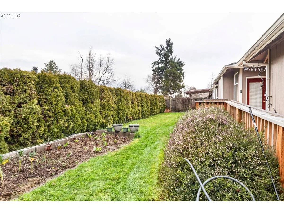 1923 Waymire St, Salem, OR 97304 — photograph 24