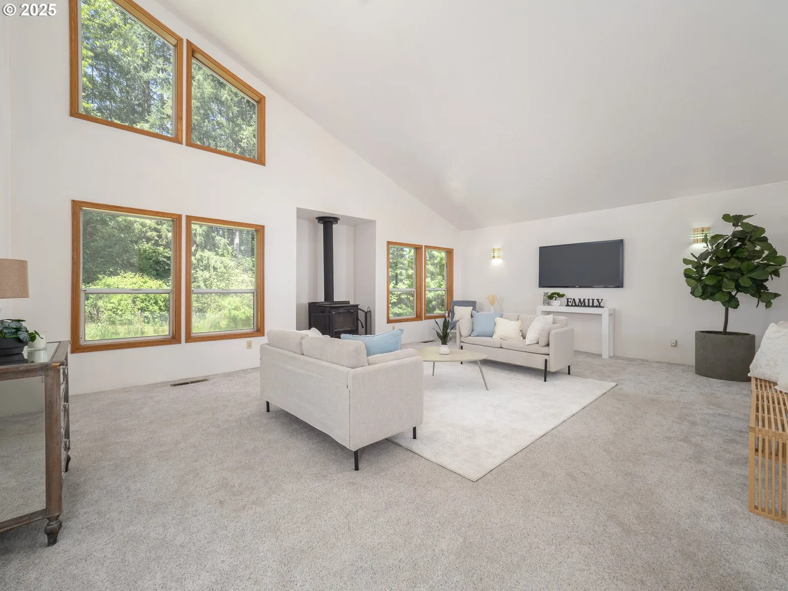 27701 SW Strawberry Hill Dr, Hillsboro, OR 97123 — photograph 21