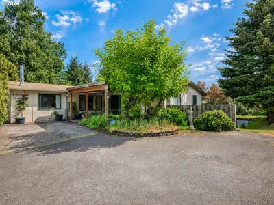 Home at 2118 SE 110th Ave, Portland, OR 97216